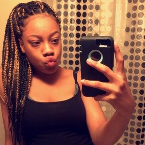 Meet your Posher, Sierra